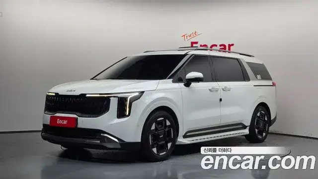 Kia Carnival Diesel 9-Seater Signature 2024