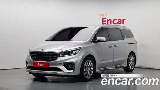Kia Carnival 9-Seater Prstige 2019