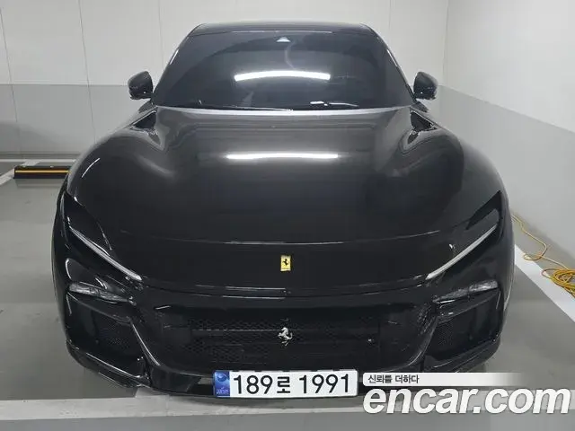 Ferrari Purosangue 6.5 V12 2024
