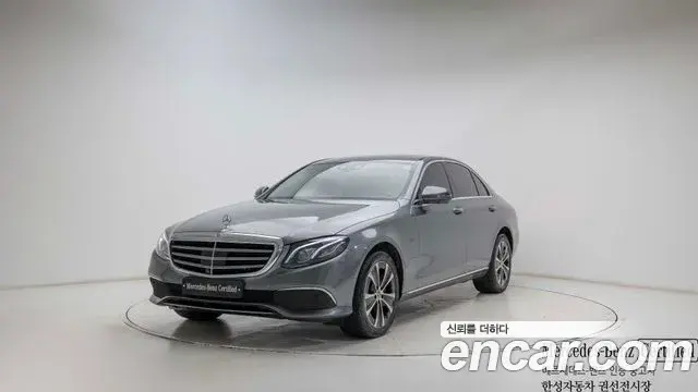 Mercedes-Benz E-Class E300 4MATIC Exclusive 2020