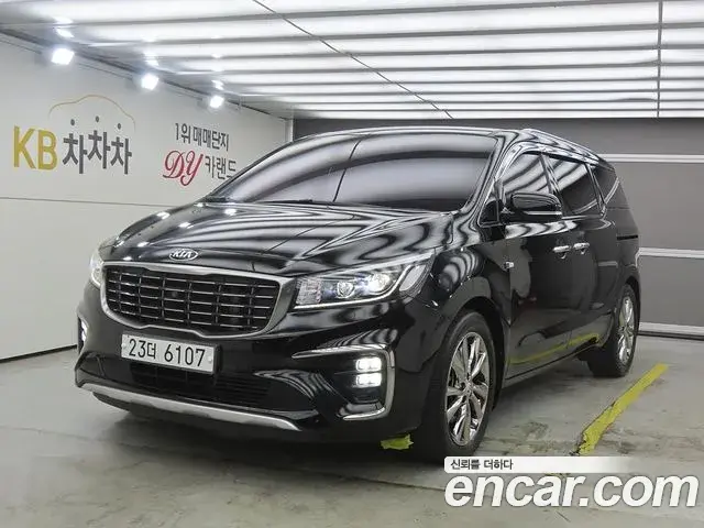 Kia Carnival 7-Seater Limousine President 2019
