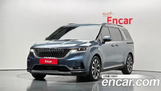 Kia Carnival Gasoline 9-Seater Signature 2023