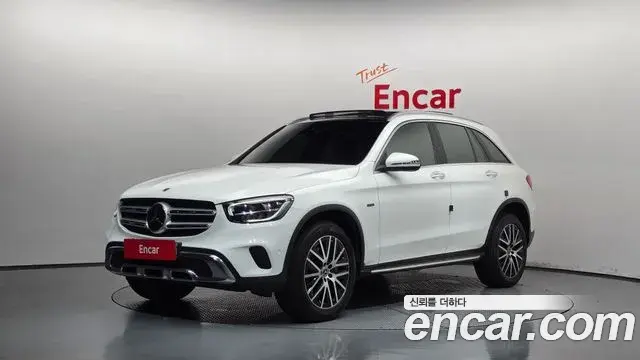 Mercedes-Benz GLC-Class GLC300e 4MATIC 2021