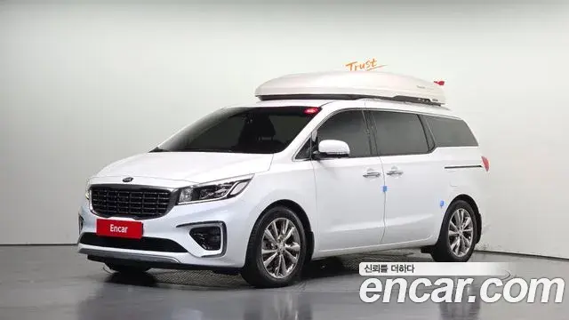 Kia Carnival 7-Seater Limousine President 2019