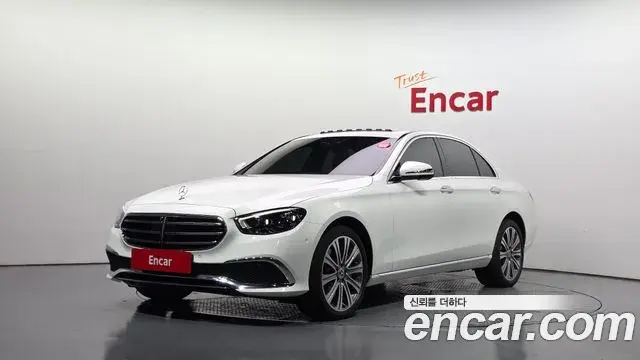 Mercedes-Benz E-Class E300e 4MATIC Exclusive 2022