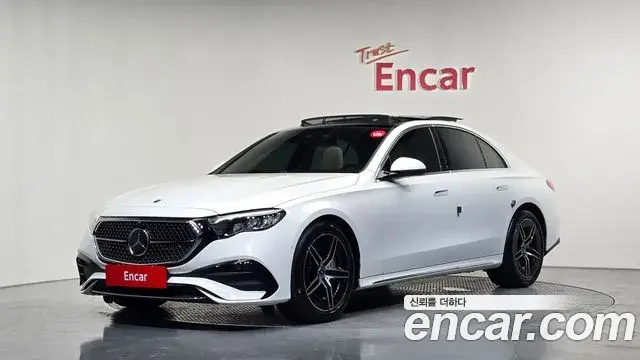 Mercedes-Benz E-Class E200 AMG Line 2025