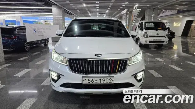 Kia Carnival 9-Seater Prstige 2020