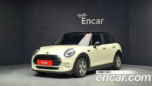 Mini Cooper 5Door Standard 3rd 2019