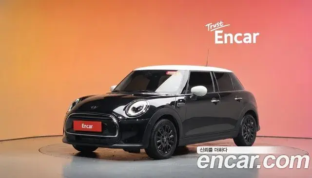 Mini Cooper 5Door Classic Third Generation 2024