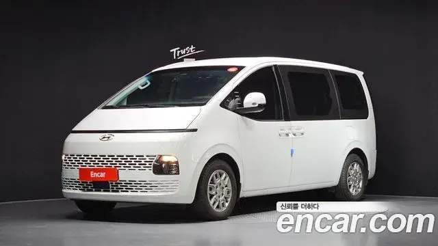 Hyundai Staria Tourer 9-Seater Modern 2023