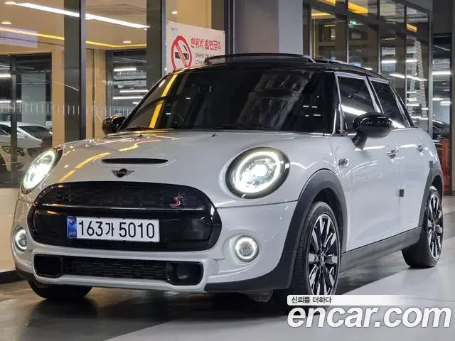 Mini Cooper 5Door HIGH 3rd 2021