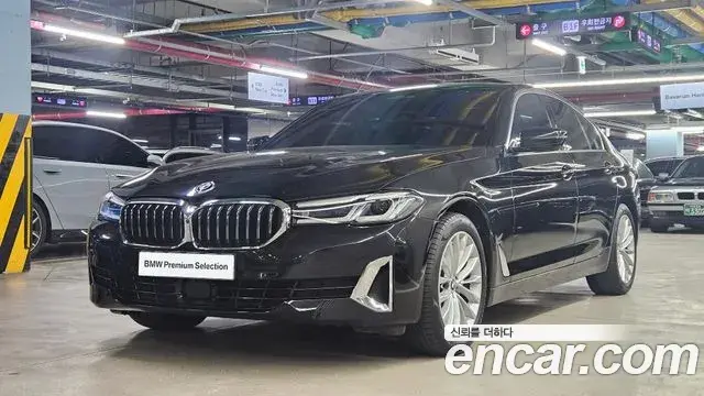 BMW 5-Series 523d Luxury 2023