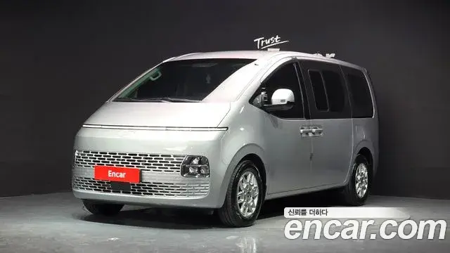 Hyundai Staria HEV 1.6 Cargo 5-Seater Modern 2025