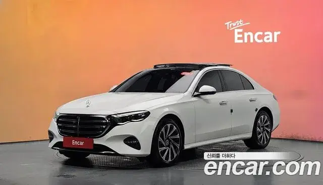 Mercedes-Benz E-Class E300 4MATIC Exclusive 2024