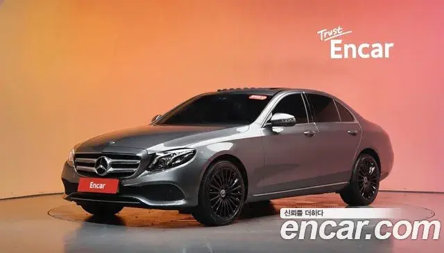 Mercedes-Benz E-Class E220d Avantgarde 2019
