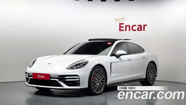 Porsche Panamera 4.0 GTS 2021