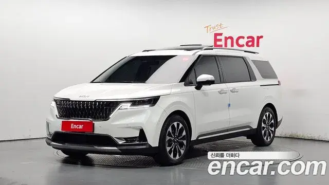 Kia Carnival Gasoline 9-Seater Signature 2023
