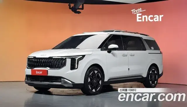 Kia Carnival HEV 7seater Signature 2024