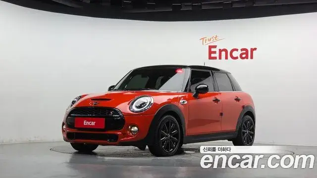 Mini Cooper 5Door Standard 3rd 2019