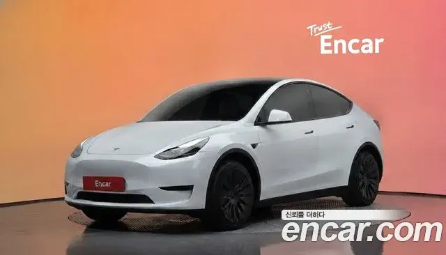 Tesla Model Y RWD 2024