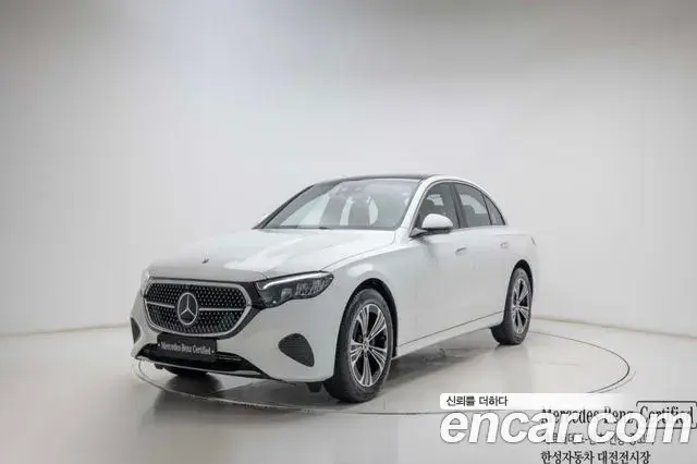 Mercedes-Benz E-Class E200 Avantgarde 2025