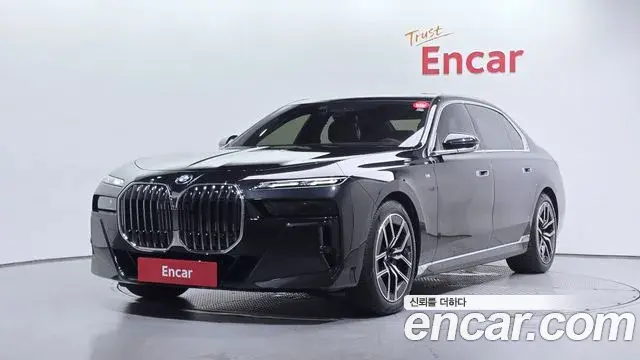 BMW 7-Series 740i xDrive M Sport 2025