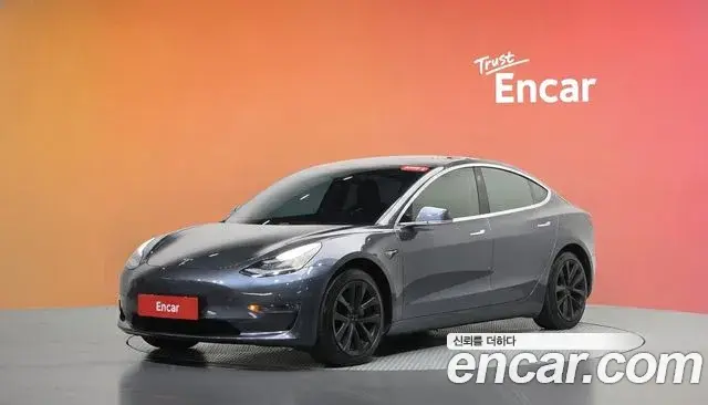 Tesla Model 3 Standard Range Plue RWD 2020