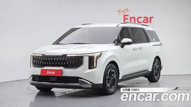 Kia Carnival Diesel 9-Seater Signature 2024