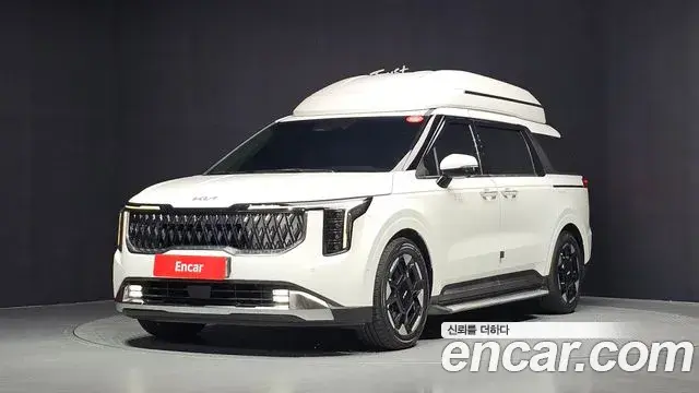 Kia Carnival Gasoline 7-Seater Hi Limousine Signature 2024