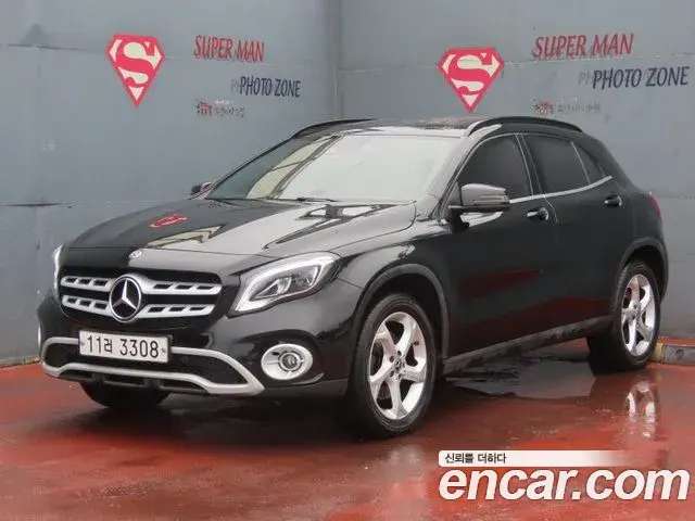 Mercedes-Benz GLA-Class GLA220 2019