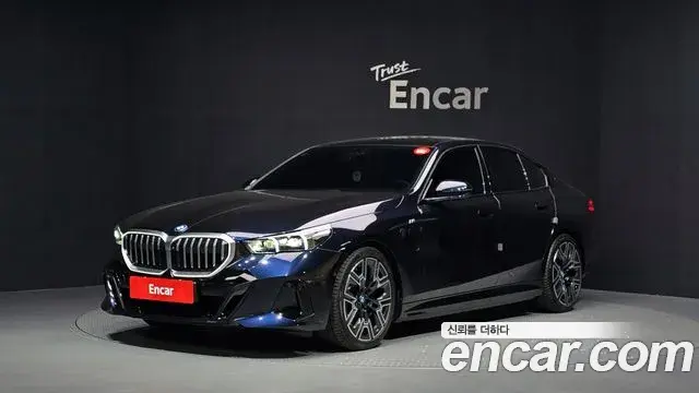 BMW 5-Series 530e xDrive M Sport 2025