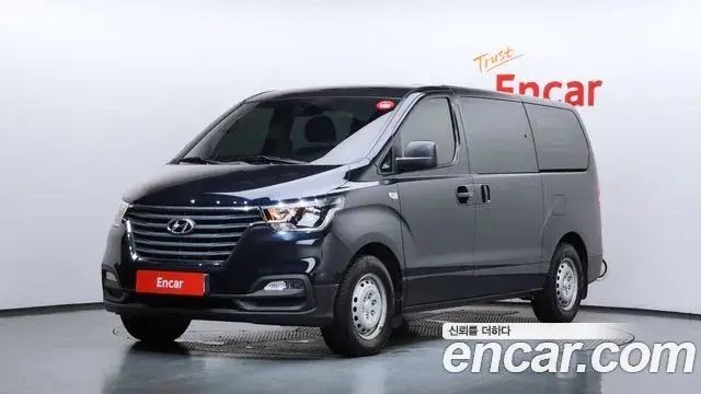 Hyundai Starex Van 5-Seater Style 2020