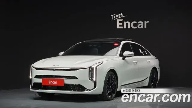 Kia K8 Signature 2025