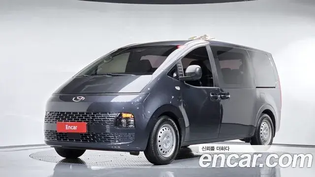 Hyundai Staria Tourer 11-Seater Smart 2022