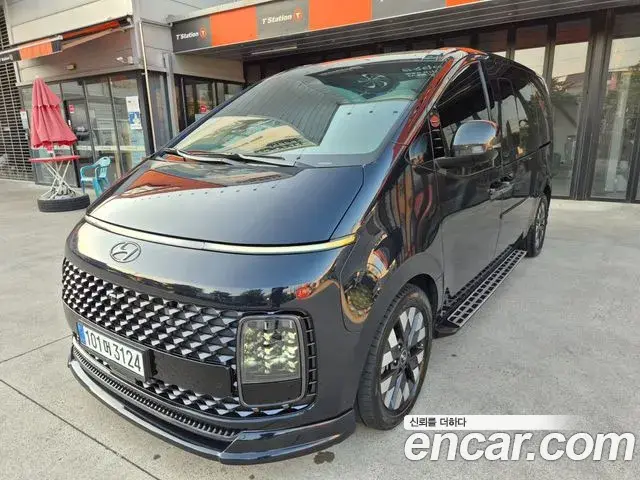 Hyundai Staria 4WD Lounge 9-Seater Inspiration 2024