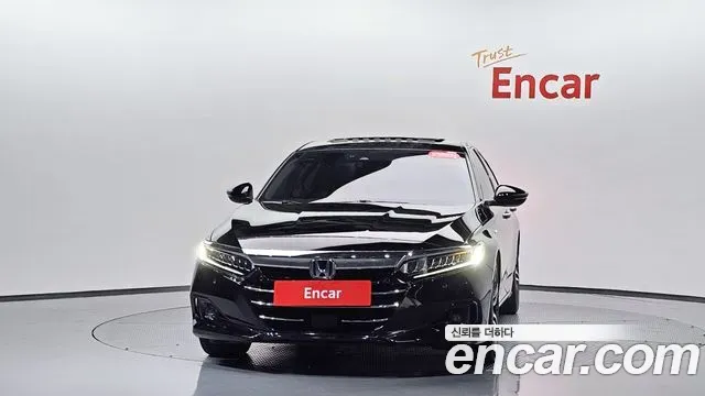 Honda Accord 2.0 Hybrid Touring 2021 — фото 3
