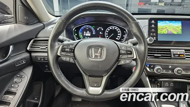 Honda Accord 2.0 Hybrid Touring 2021 — фото 13