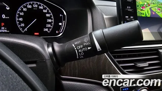Honda Accord 2.0 Hybrid Touring 2021 — фото 20