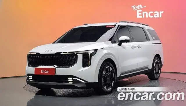 Kia Carnival HEV 9seater Signature 2024