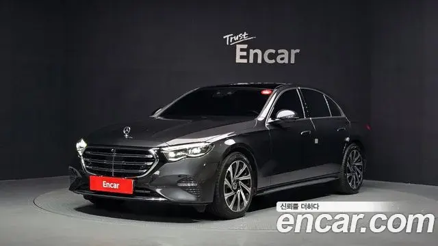 Mercedes-Benz E-Class E300 4MATIC Exclusive 2024