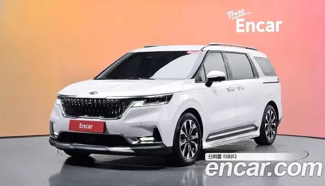 Kia Carnival Gasoline 7-Seater Signature 2021