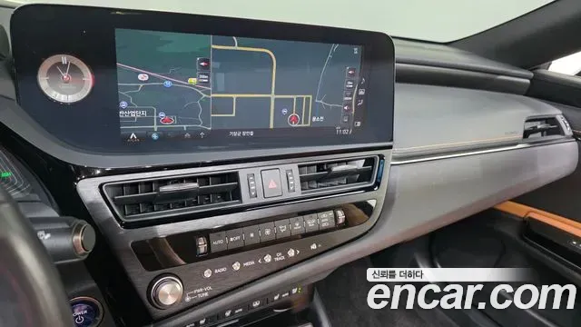 Lexus ES Luxury Plus 2021 — фото 14