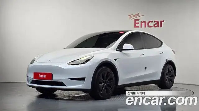 Tesla Model Y RWD 2024