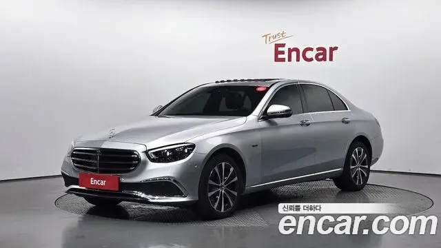 Mercedes-Benz E-Class E300e 4MATIC Exclusive 2021