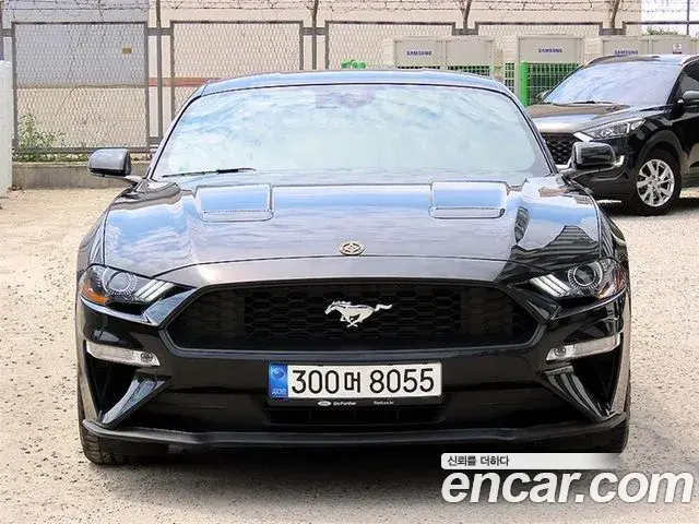 Ford Mustang Coupe 2023
