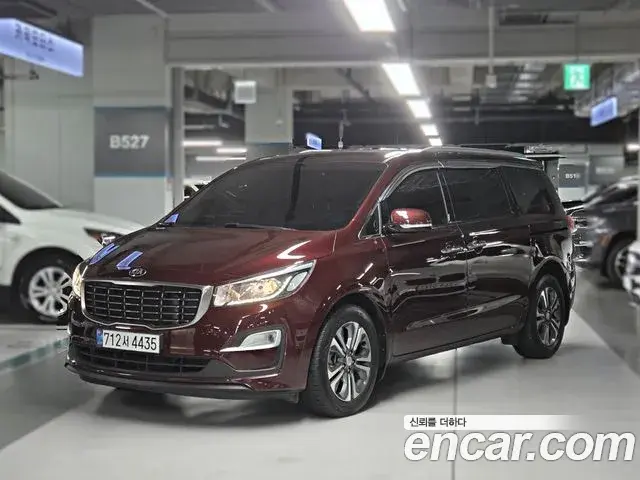 Kia Carnival 11-Seater Prestige 2019