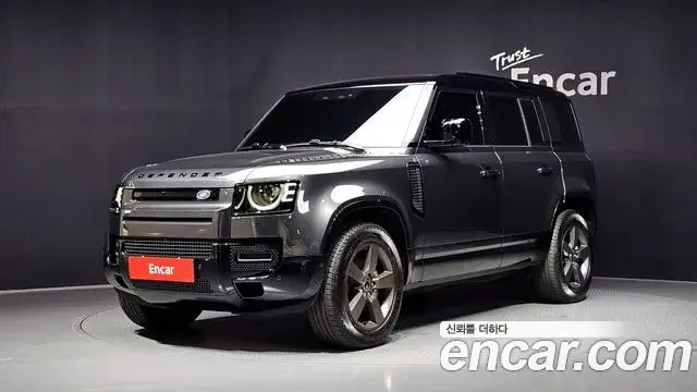 Land Rover Defender 110 P300 X-Dynamic SE 2025