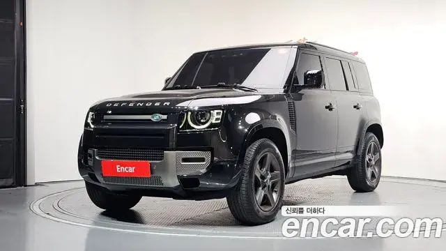 Land Rover Defender 110 P300 X-Dynamic SE 2025