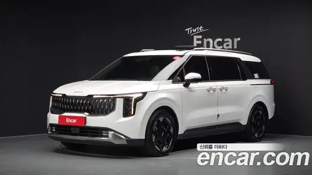 Kia Carnival Gasoline 9-Seater Signature 2024