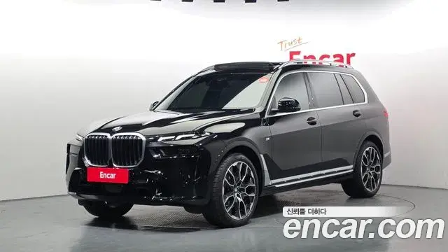 BMW X7 xDrive 40i M Sport 7STR 2025